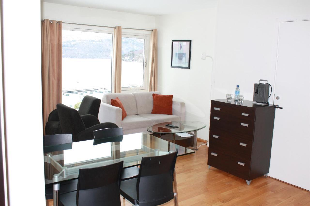 Smaken Av Ryfylke Event As Overnatting, Bygningen Drives Ikke Som Hotell Hjelmeland Exterior foto